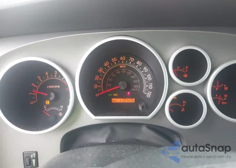 2011 Toyota Tundra Grade 5.7L V8 z USA, uszkodzony, nr VIN 5TFDW5F10BX163500